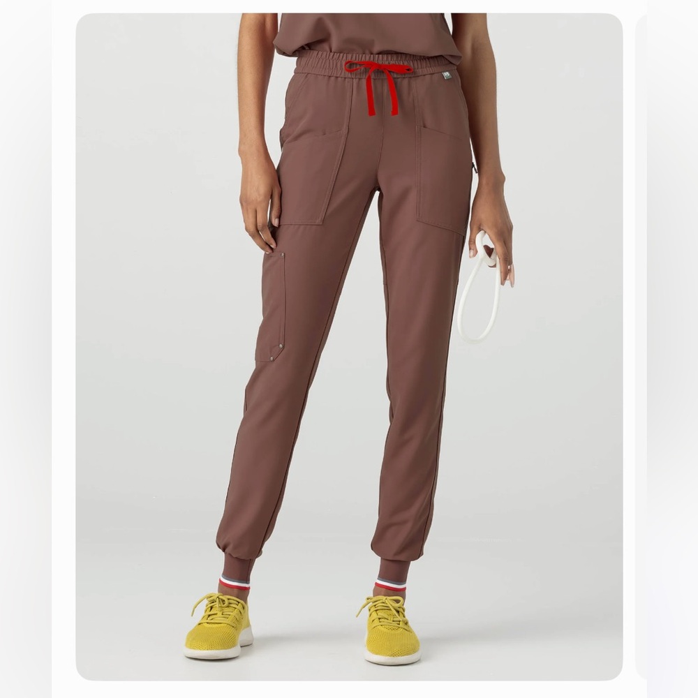 Mediclo FYSEL Catalina Jogger Scrub Pants Pinecone